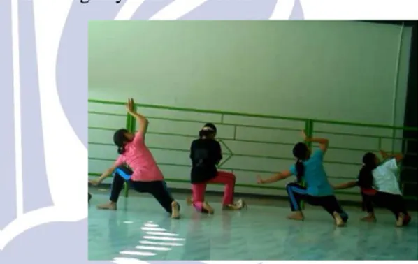 Gambar 1. Anak-anak Latihan Tari Boran di  Sanggar Tri Melati Lamongan 