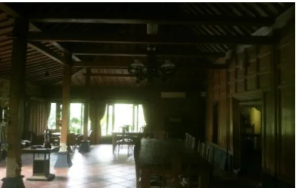 Gambar 3. Omah Sinten Heritage Hotel &amp; Resto  Sumber: Dokumen Penulis, 2013 
