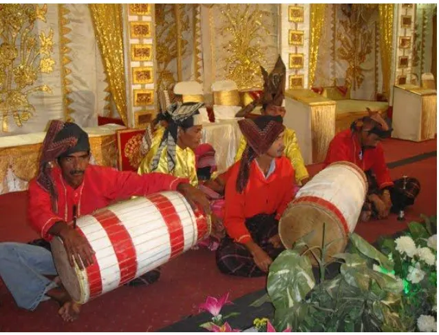 Gambar 11. Beberapa alat musik dari Papua Sumber: Internet.Blogspot. 2015 