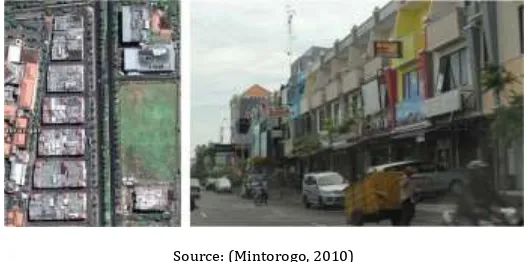 Figure 1: Town-houses and Shop-houses at Manyar Kertoarjo street 