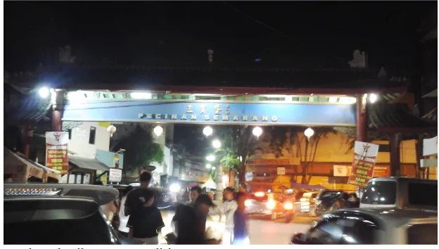 Gambar 2: Foto udara kawasan Pecinan Kota Semarang yang merupakan lokasi Gang Warungsebagai Pasar Semawis