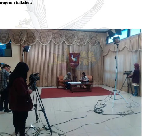 Gambar 5: Take of shot program talkshow oleh TV Kampus ISI Surakarta 