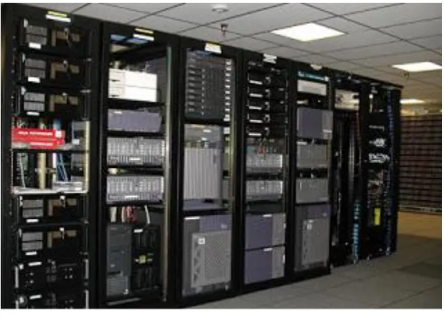 Gambar 4.2  Server Pusat Data Universitas Stikubank 