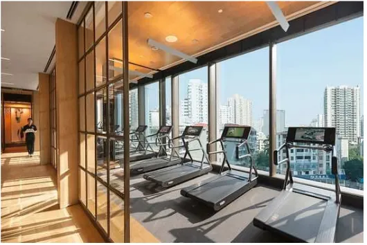 Gambar 72.  Fitness centre di Mandarin Oriental, Guangzhou. 