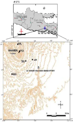 Gambar 1. Peta lokasi  Gunung Semeru dan  stasiun seismik. 