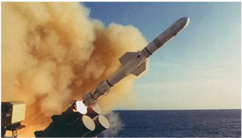 Gambar 2-3 Exocet Missile, salah satu contoh ship-to-ship weaponary   http://www.naval-technology.com/projects/dezeven/images/dezeven_8.jpg.jpg 
