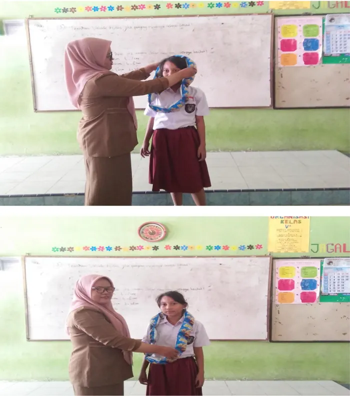 Gambar XIII : Guru memberika reward kepada siswa 