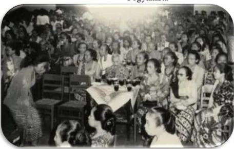 Gambar 2.10: Kongres Perempuan Indonesia  yang pertama pada 22- 25 Desember 1928, di 