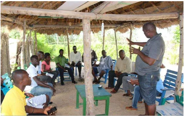 Figure 1: Mr. Gormey of Hen Mpoano explaining the purpose of the visit at Ayanui 