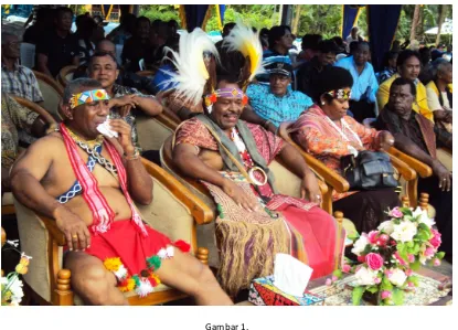 Gambar 1. Para elit Papua sedang mengikuti acara deklarasi pencalonan diri sebagai Gubernur  