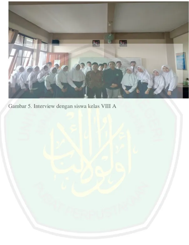 Gambar 5. Interview dengan siswa kelas VIII A 