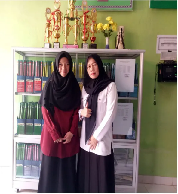 Foto bersama Kepala Madrasah MIN 4 Bandar Lampung
