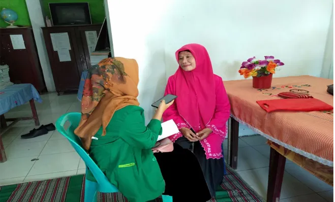 Gambar 4: : Kegiatan wawancara dengan Ibu Ulfah Naimah Hafizah S.Pd S  selaku WKM Kurikulum di MTs Persiapan Negeri 4 Medan 