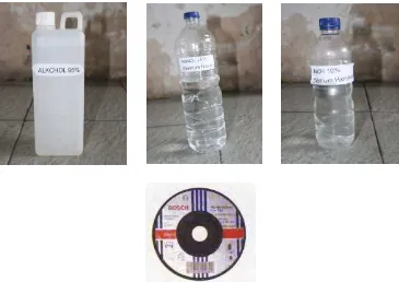Gambar 3.4 Alat – alat untuk pembersihan lapisan oksida, alcohol (kiri atas); 