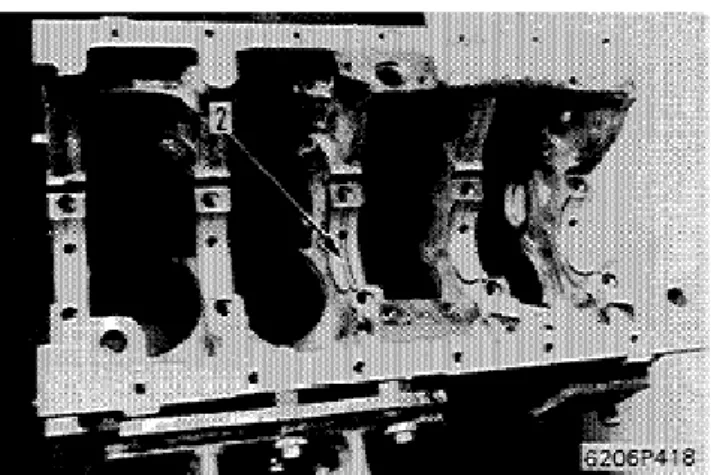 Gambar 17. Main bearing (metal duduk)  3.3 Pemeriksaan Komponen Diesel Engine  