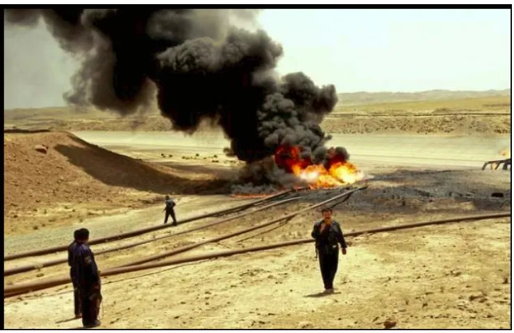 Gambar 1.2 Kebakaran Oil Pipeline di Kirkuk Iraq. 