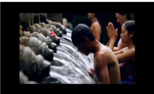 Gambar 2 Scene dari video klip lagu  Indoensia Damai 