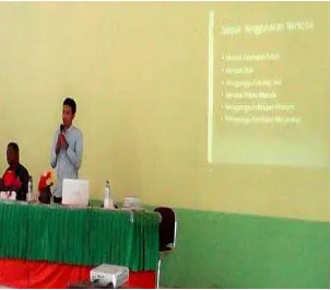 Gambar 5. Penyuluhan oleh pihak BNN di kelas Slide Show 