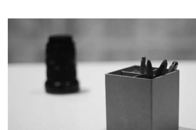 Figure 3.13 Although the objects are close to each other, shooting with a wide aperture will result in the background being out of focus.