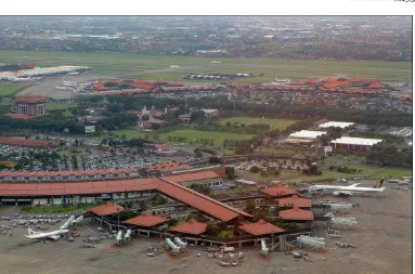 Gambar 3.3: Penggunaan Langgam Tradisional pada Bandara Soekarno-Hatta 