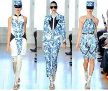 Gambar 2. Batik Karya Dries Van Noten  [6] 