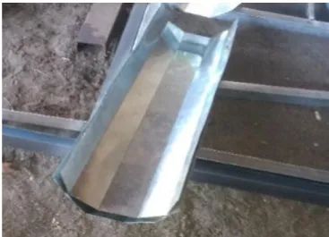 Gambar 4.2 Seng Galvanis Flat yang telah dibentuk 