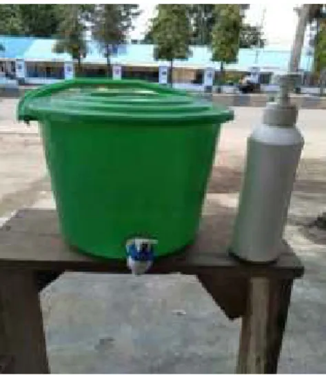 Gambar 1. Alat yang digunakan sebagai sarana cuci tangan