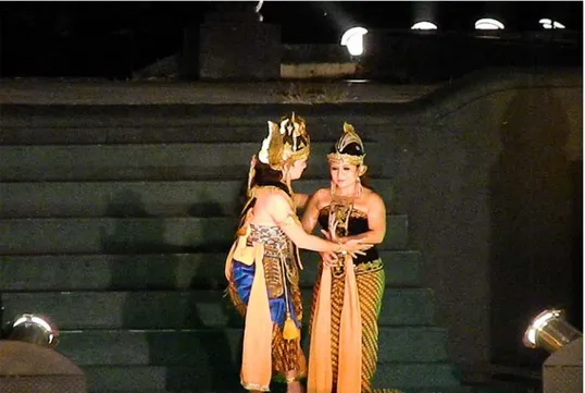 Gambar 8. Adegan Shinta Obong dalam Sendratari Ramayana Prambanan  (Foto. Widiya, 2012) 