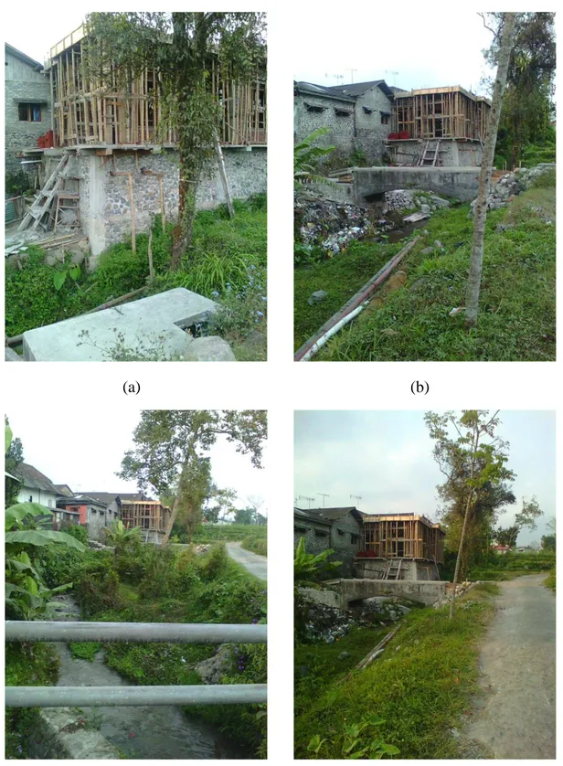 Gambar 1.1 pembangunan rumah tempat tinggal di tepi sungai sebagai tempat pembuangan  sampah dengan pondasi batu kali