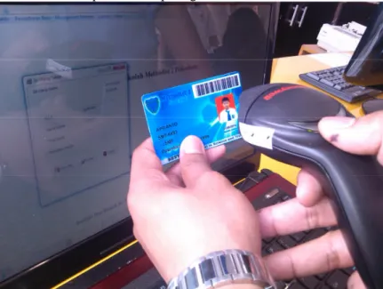 Gambar 18. Scan Barcode Smart Card Untuk Isi Ulang Saldo