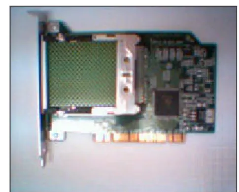 Gambar 9. Device Bridge PCMCIAtoPCI Setelah device nirkabel dipasang di device PCMCIAtoPCI (gambar 10) kemudian pasang device PCMCIAtoPCI ke slot PCI yang kosong