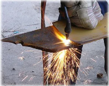 Gambar 4.2 Proses Cutting dengan metode las