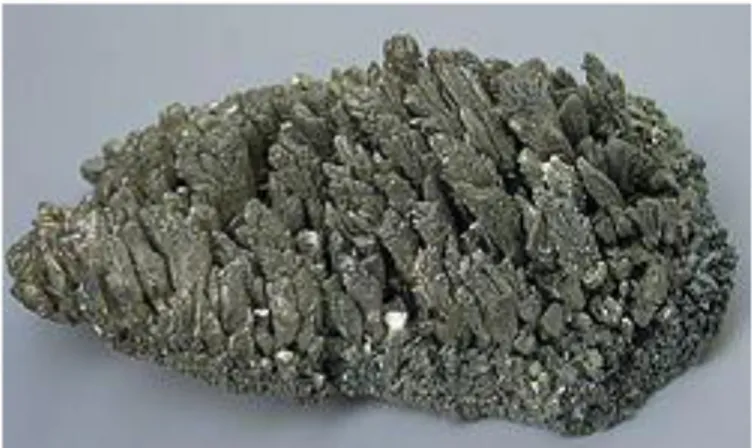 Gambar 1. Magnesium murni ( Sumber :  Anonim, 2013) 