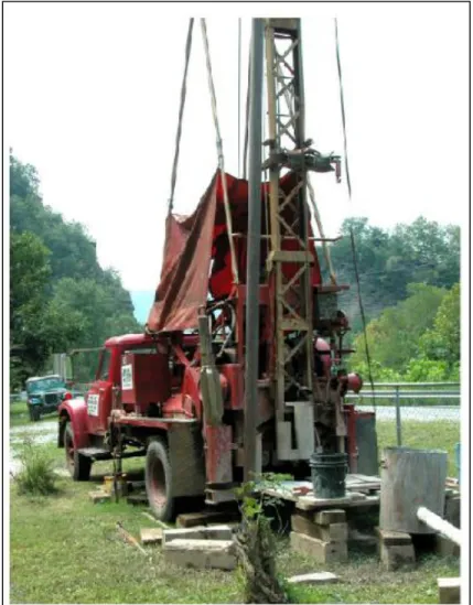Gambar 1.6. Peralatan Pengeboran (Rig) Metode DTH 