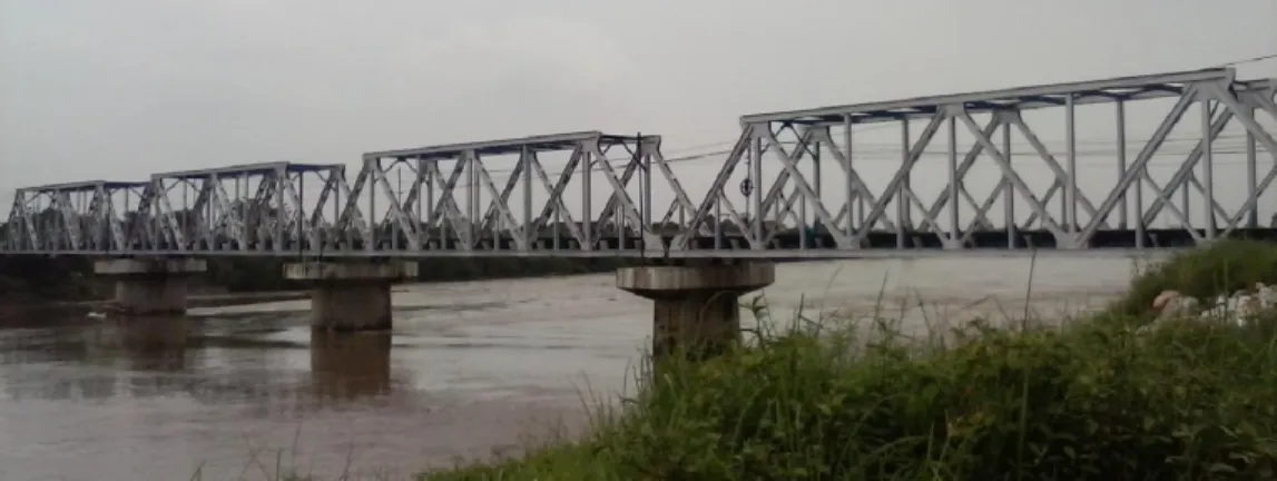 Gambar 1. Foto jembatan kereta api di Porong, Kabupaten Sidoarjo 