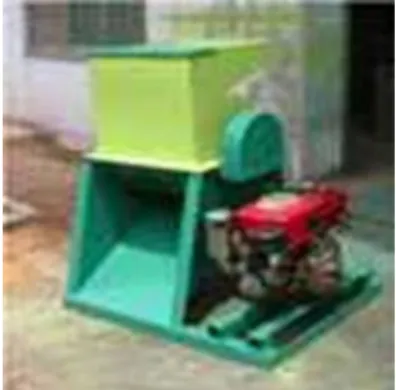 Gambar 3. Pencacahan Jerami.