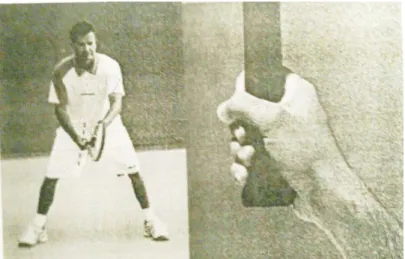 Gambar 2.3 Eastern Forehand Grip  Sumber: Rob Antoun, 2013: 25 