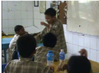 Figure 5.8 Haris while telling the story 