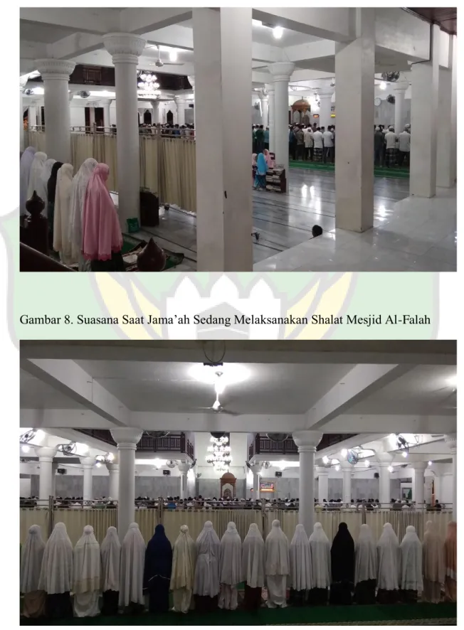 Gambar 8. Suasana Saat Jama’ah Sedang Melaksanakan Shalat Mesjid Al-Falah  