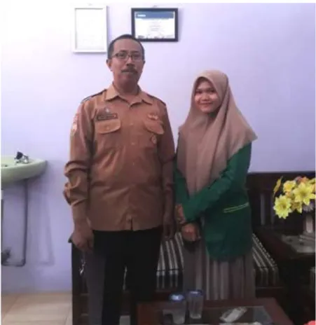 Foto bersama Kepala Sekolah Madrasah Tsanawiyah Nurul Amaliyah  Tanjung Morawa 