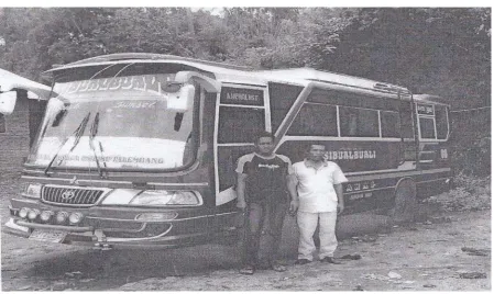 Gambar 7 Armada Bus Sibualbuali Tahun 1987 