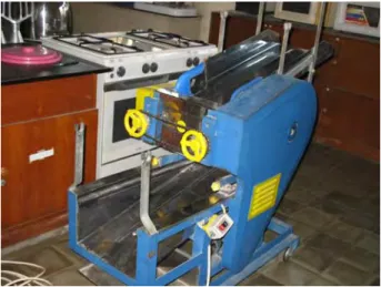 Gambar 6. Mesin mi (pressing, slitting, dan cutting) 