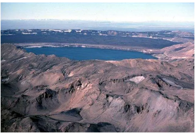 Gambar 11. Kaldera gunungapi. 