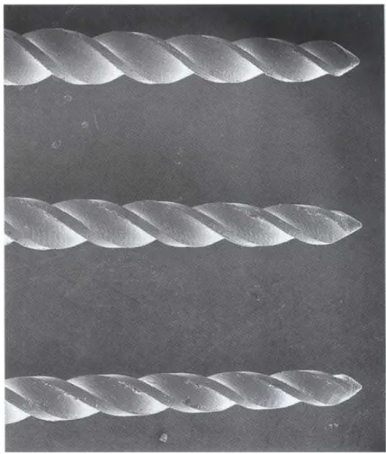 Gambar 3.1. Penampakan scanning electron microscopic (SEM)  Profile  instruments  25/.02  (bawah),  25/.04  (tengah),  dan  25/.06  (atas)
