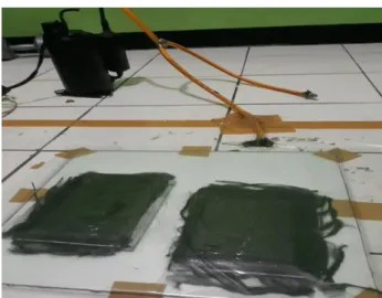 Gambar 5 Proses Vacuum Bagging 