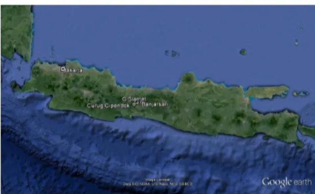 Gambar  1.  Lokasi  penelitian  di  Curug  Cipendok  dan  Banjarsari,  kawasan  penyangga  Gunung  Slamet, Jawa Tengah