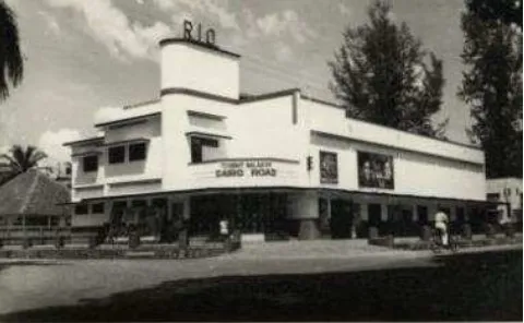 Gambar 2.4 Gedung Bioskop Rio (Sekarang „Ria‟) pada tahun 1955-1965 Sumber : KITLV Collection  