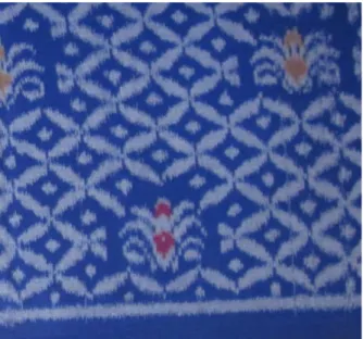 Gambar 28: Tampilan kain tenun motif kawung kombinasi I  (Dokumentasi Nur Meita Sari, 07 Maret 2014) 