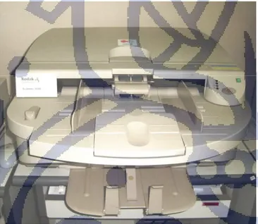 Gambar III.2 : Mesin scanner yang digunakan pada Sensus Penduduk 2000  Untuk dapat mengenali karakter, scanner diperlengkapi dengan software (perangkat  lunak) yang berfungsi memetakan karakter-karakter elektronik hasil pengubahan  citra optik, ke dalam si