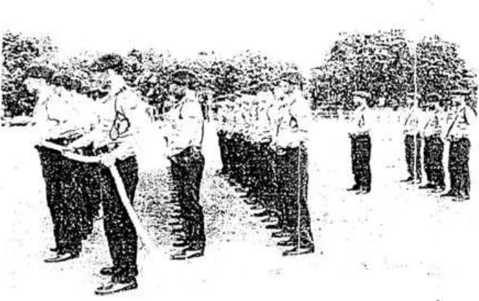 Gambar 8: sikap siaga pegang tali Dalmas (tampak depan) 
